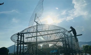 鋼結(jié)構(gòu)骨架搭建