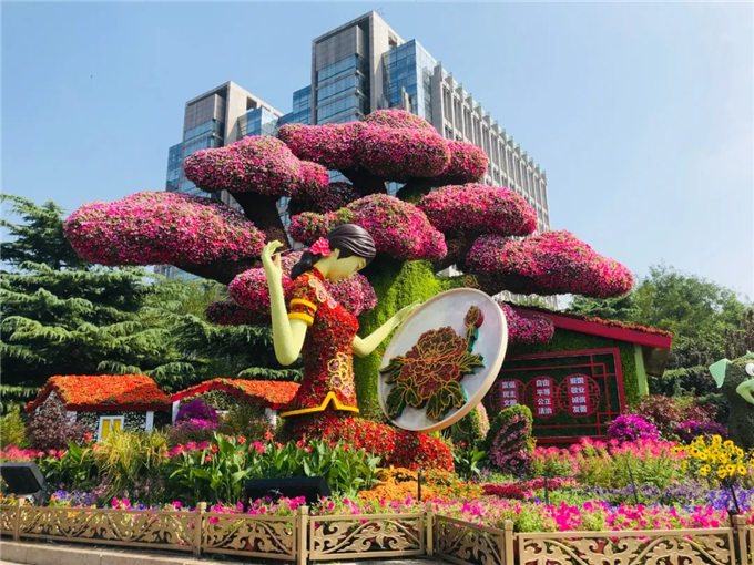 國(guó)慶立體花壇北京東單路口東北角“中華美德”-公眾號(hào)子英畫畫01.jpg