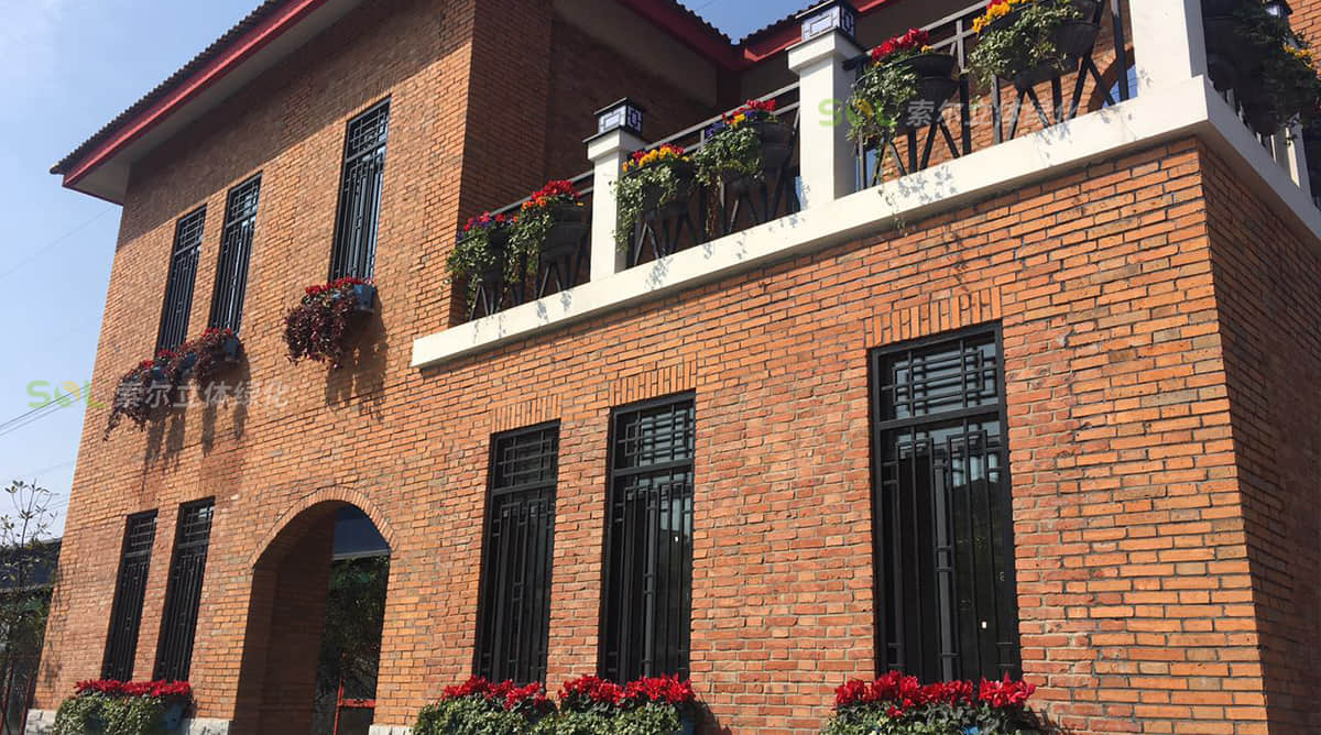 武漢林業(yè)集團(tuán)立體綠化示范基地窗陽(yáng)臺(tái)綠化