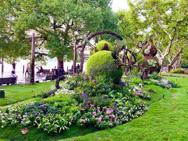 國(guó)慶立體花壇杭州西湖區(qū)湖濱公園“吉祥福祿”-杭州西湖風(fēng)景名勝區(qū)管委會(huì).jpg